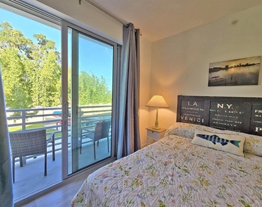 1709 N Tamiami Trail - Photo Thumbnail 12