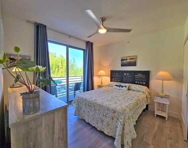 1709 N Tamiami Trail - Photo Thumbnail 14