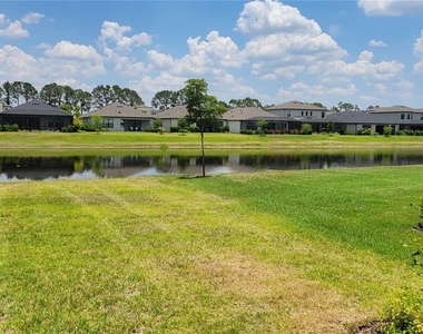 5419 Summit Glen - Photo Thumbnail 10