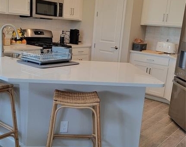 5419 Summit Glen - Photo Thumbnail 1