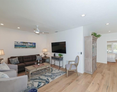 228 Van Buren Drive - Photo Thumbnail 7
