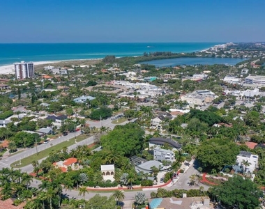 228 Van Buren Drive - Photo Thumbnail 16