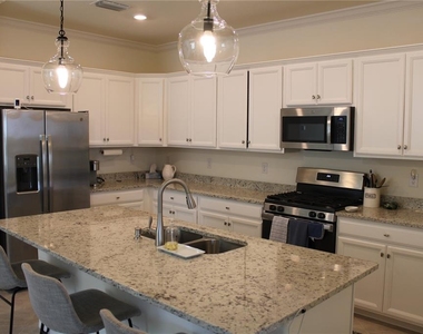 6647 Clairborne Lane - Photo Thumbnail 2
