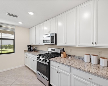 18117 Gawthrop Drive - Photo Thumbnail 11
