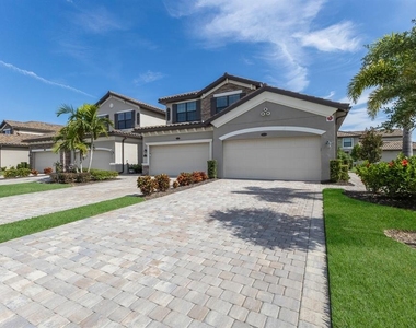 18117 Gawthrop Drive - Photo Thumbnail 2