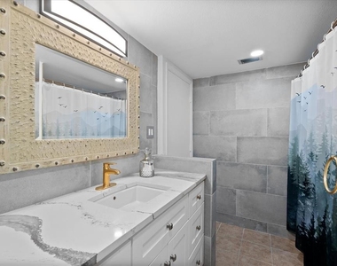 3700 S Osprey Avenue - Photo Thumbnail 21