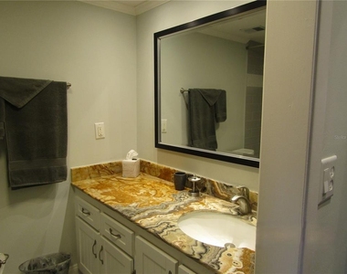 7351 W Country Club Drive N - Photo Thumbnail 16