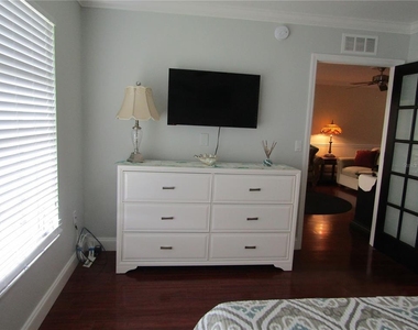 7351 W Country Club Drive N - Photo Thumbnail 28