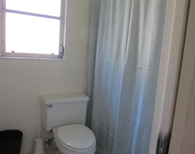 7050 W Country Club Drive N - Photo Thumbnail 21
