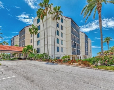 1945 Gulf Of Mexico Drive - Photo Thumbnail 3