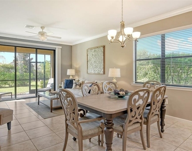 6743 Haverhill Court - Photo Thumbnail 7