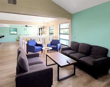 4003 Bayside Court - Photo Thumbnail 13