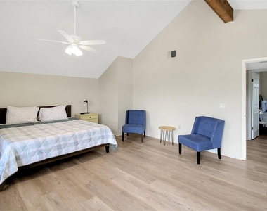 4003 Bayside Court - Photo Thumbnail 35