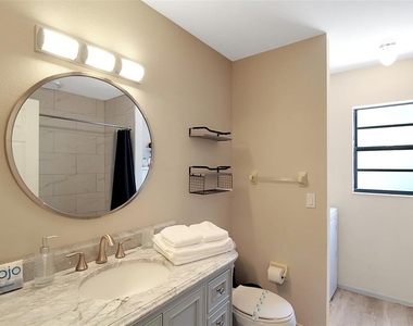 4003 Bayside Court - Photo Thumbnail 22