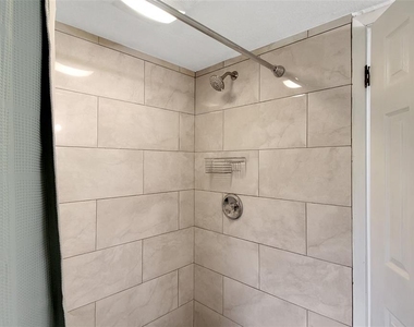 4003 Bayside Court - Photo Thumbnail 39
