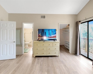 4003 Bayside Court - Photo Thumbnail 36