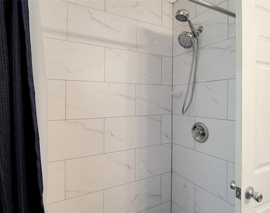 4003 Bayside Court - Photo Thumbnail 23