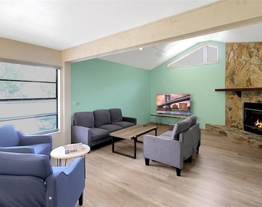 4003 Bayside Court - Photo Thumbnail 10
