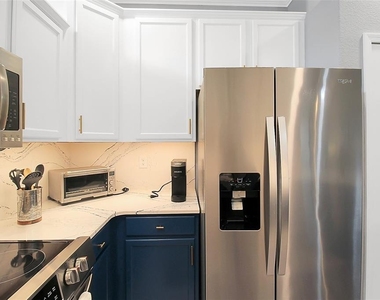 20230 Tesoro Drive - Photo Thumbnail 27