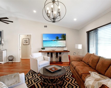 1122 Paraclete Road - Photo Thumbnail 8