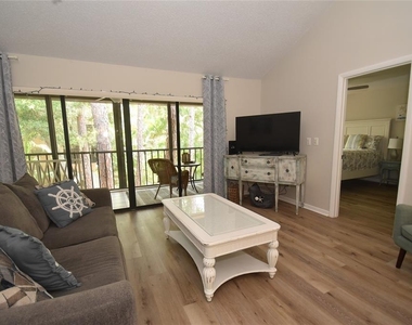 1720 Glenhouse Drive - Photo Thumbnail 5