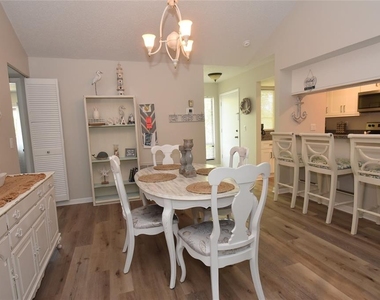 1720 Glenhouse Drive - Photo Thumbnail 7