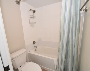1720 Glenhouse Drive - Photo Thumbnail 13