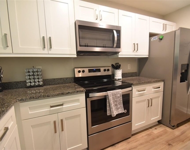 1720 Glenhouse Drive - Photo Thumbnail 1