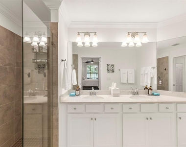 5721 Palmer Circle - Photo Thumbnail 17