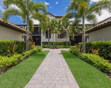 5721 Palmer Circle - Photo Thumbnail 2