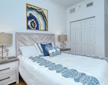 1064 N Tamiami Trail - Photo Thumbnail 25