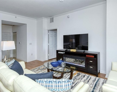 1064 N Tamiami Trail - Photo Thumbnail 4