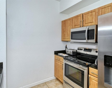 1064 N Tamiami Trail - Photo Thumbnail 13
