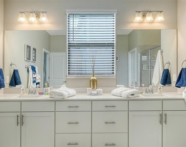 4909 Oyster Pearl Street - Photo Thumbnail 28