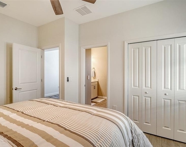 4909 Oyster Pearl Street - Photo Thumbnail 40
