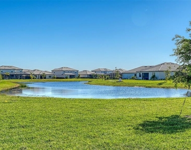 4909 Oyster Pearl Street - Photo Thumbnail 46