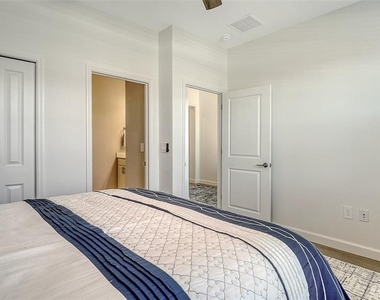 4909 Oyster Pearl Street - Photo Thumbnail 36