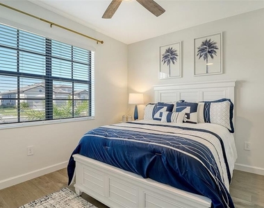4909 Oyster Pearl Street - Photo Thumbnail 35
