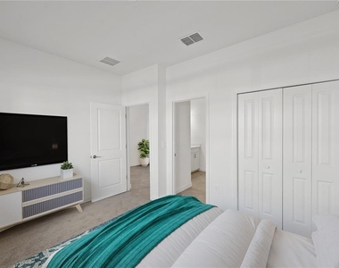4909 Oyster Pearl Street - Photo Thumbnail 4