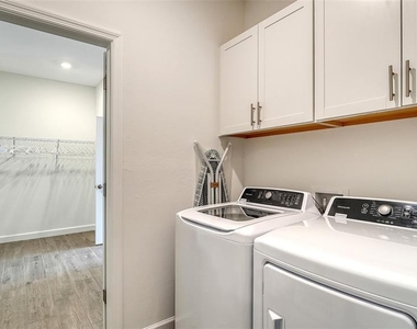 4909 Oyster Pearl Street - Photo Thumbnail 41