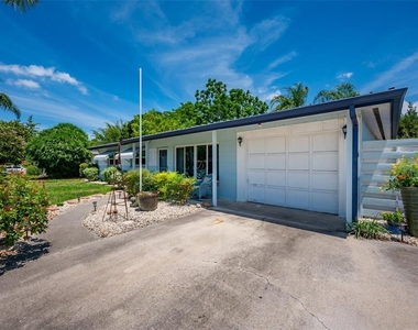 3801 Helene Street - Photo Thumbnail 4