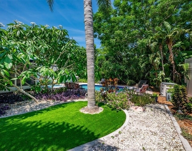 3801 Helene Street - Photo Thumbnail 30