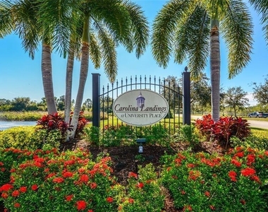 7685 Plantation Circle - Photo Thumbnail 1