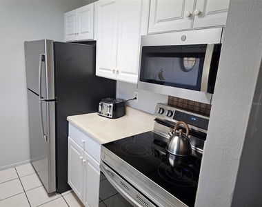 3533 59th Avenue W - Photo Thumbnail 8