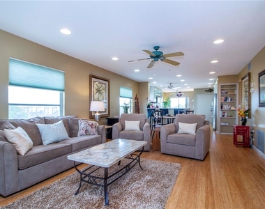 8625 Midnight Pass Road - Photo Thumbnail 24