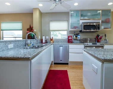 8625 Midnight Pass Road - Photo Thumbnail 11