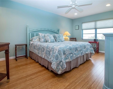 8625 Midnight Pass Road - Photo Thumbnail 28