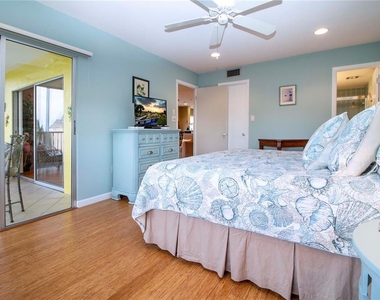 8625 Midnight Pass Road - Photo Thumbnail 29