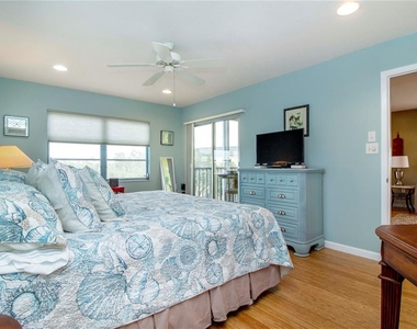8625 Midnight Pass Road - Photo Thumbnail 31