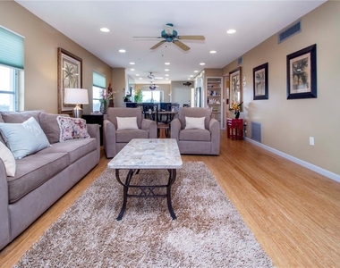8625 Midnight Pass Road - Photo Thumbnail 23